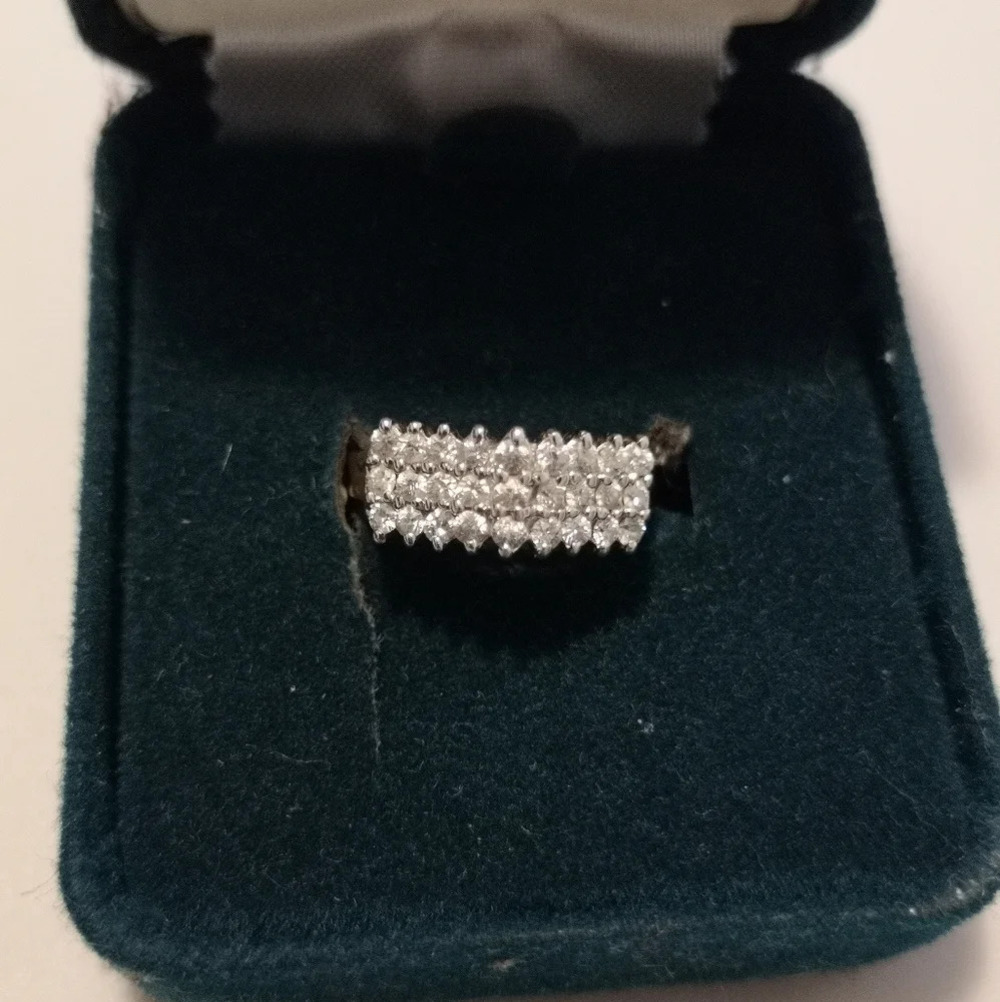 Gold tone costume ring